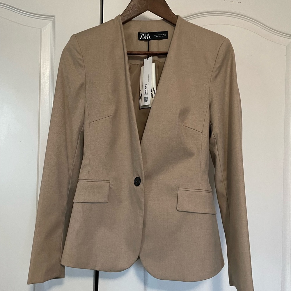 Zara Women's Tan Blazer